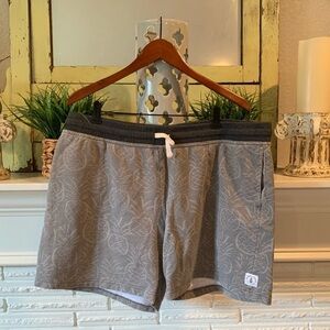 Chubbies 7” Lounge Gray Pineapple Print Tie Waist Shorts Size 2XL